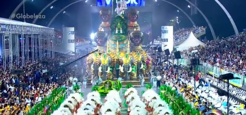 CARNAVAL: ENTRE HISTÓRIA E&nbsp;ATUALIDADES